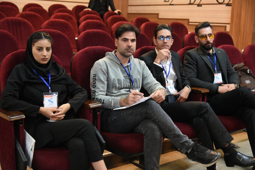 حضور تیم های برتر استارتاپ ویکندهای مراکز آموزشی خانه کارگر در همایش ملی پژوهش کار مبتنی بر اقتصاد دانش بنیان